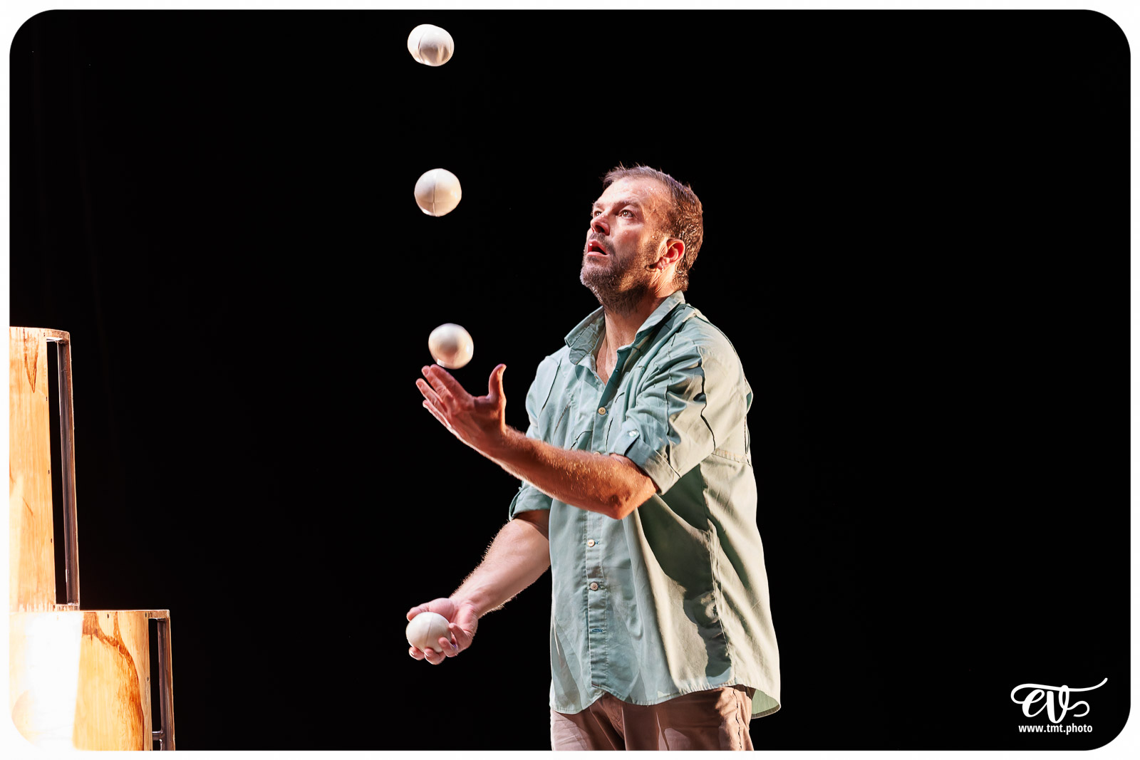 ESENCIAL (VAIVEN CIRCO)